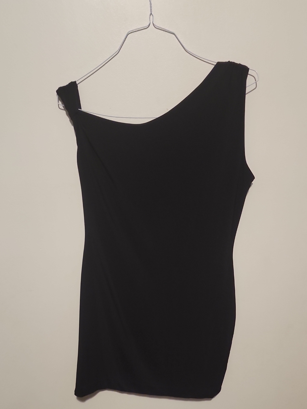 PrettyLittleThing Black One-Shoulder Bodycon Mini Dress – US 12